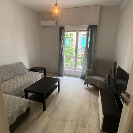 Lovely Apartment/1Bedroom Next To Metro Atena Exterior foto